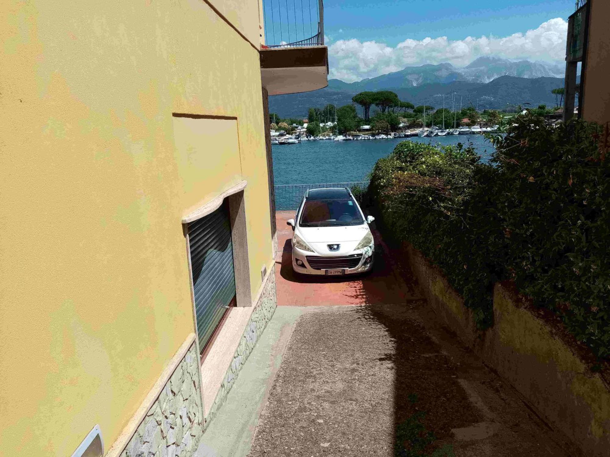 Alla Foce Del Magra - Appartamenti Sul Fiume Con Posto Barca Vicino Cinque Terre Ameglia Luaran gambar